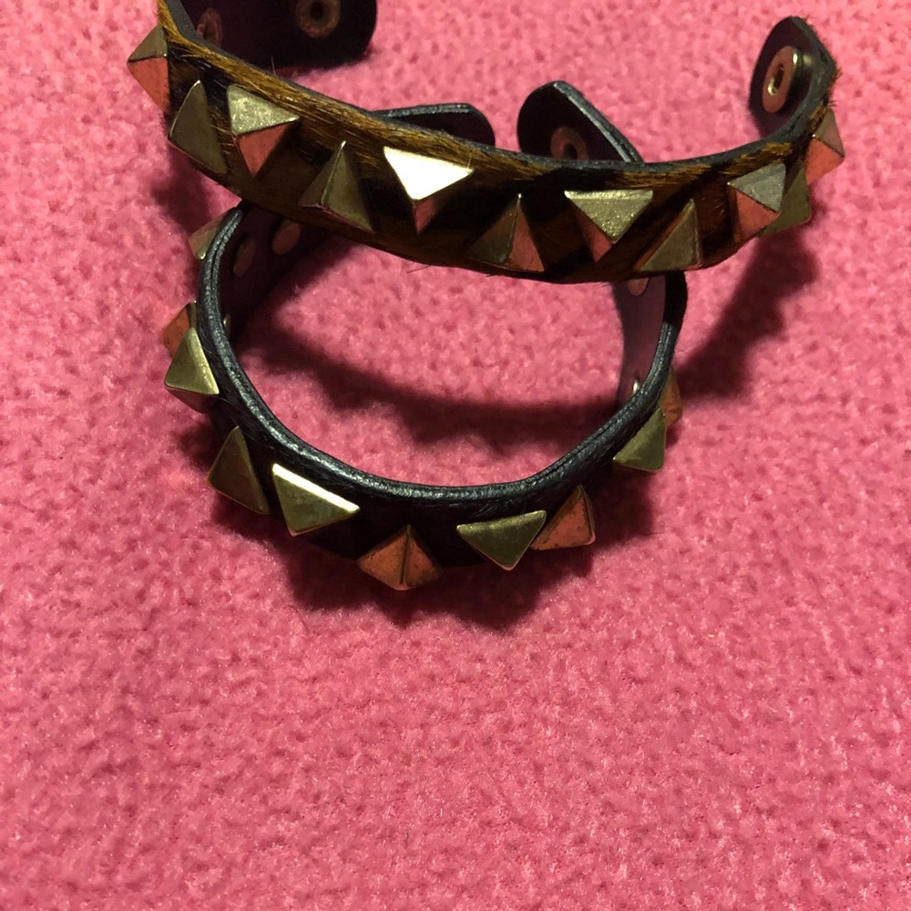 $$$ GUC Kingstar studded wrap bracelets